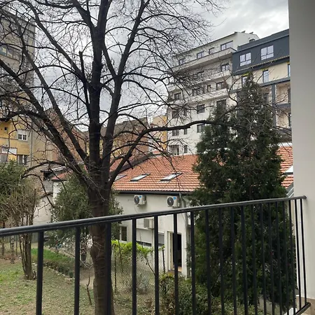 Cozy Double Bedroom Apartment Belgrad Exterior foto