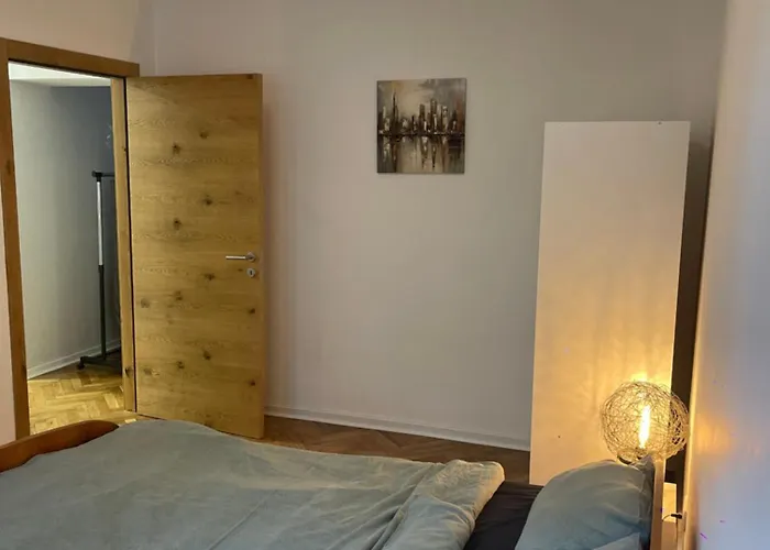 Cozy Double Bedroom Apartment